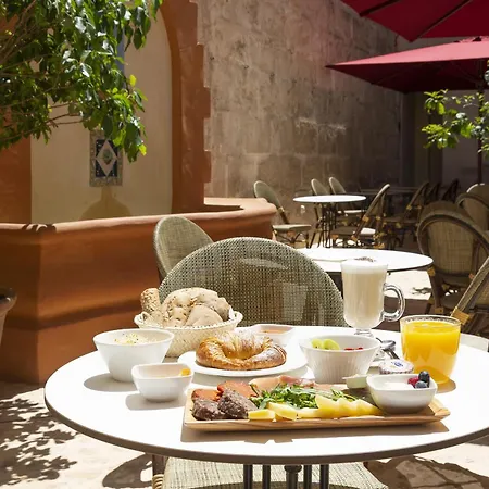 Cirera Otel 4*